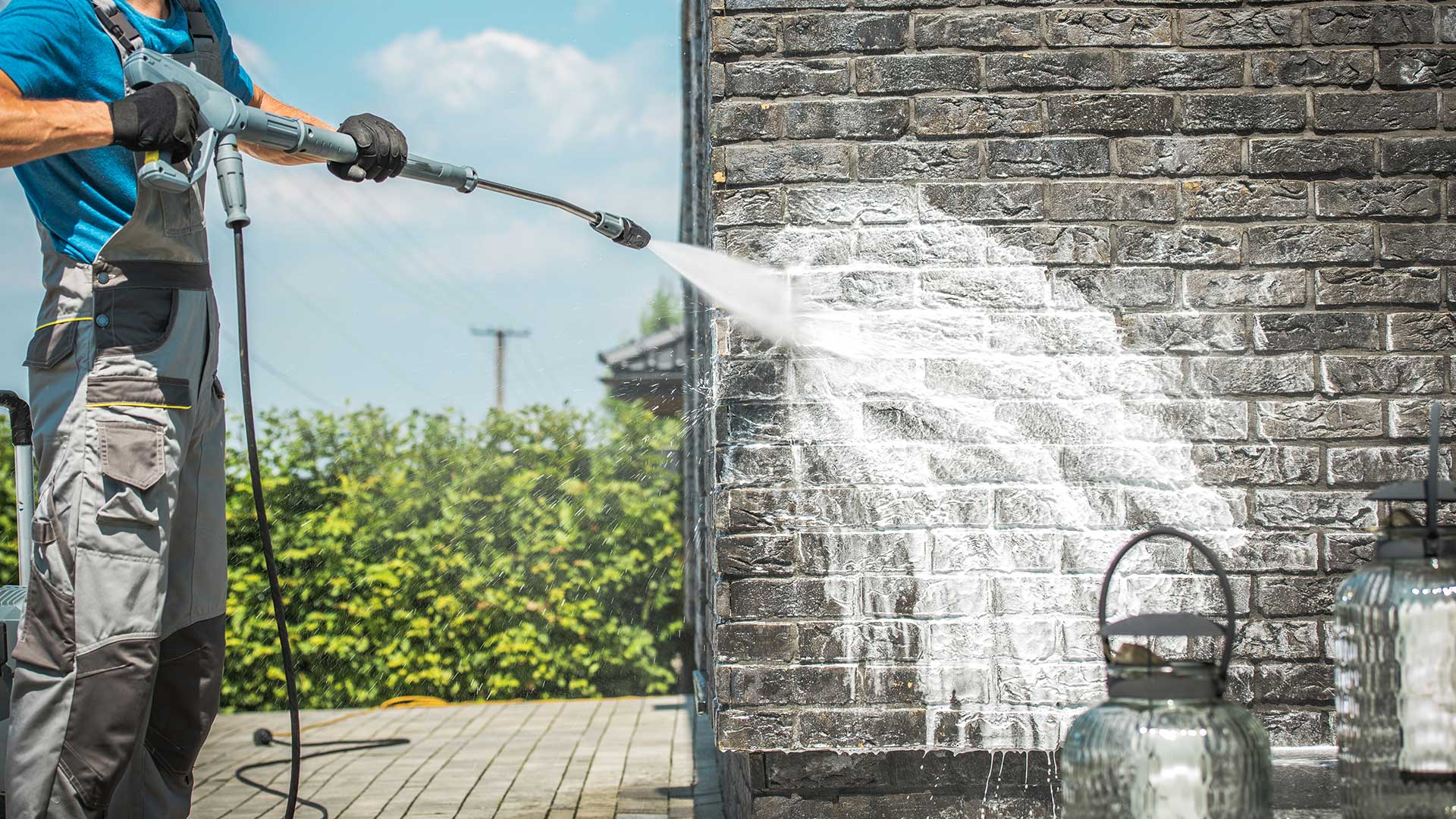 residential pressure washing